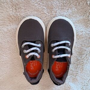 Sperry Baby Black and White Sneakers size 5